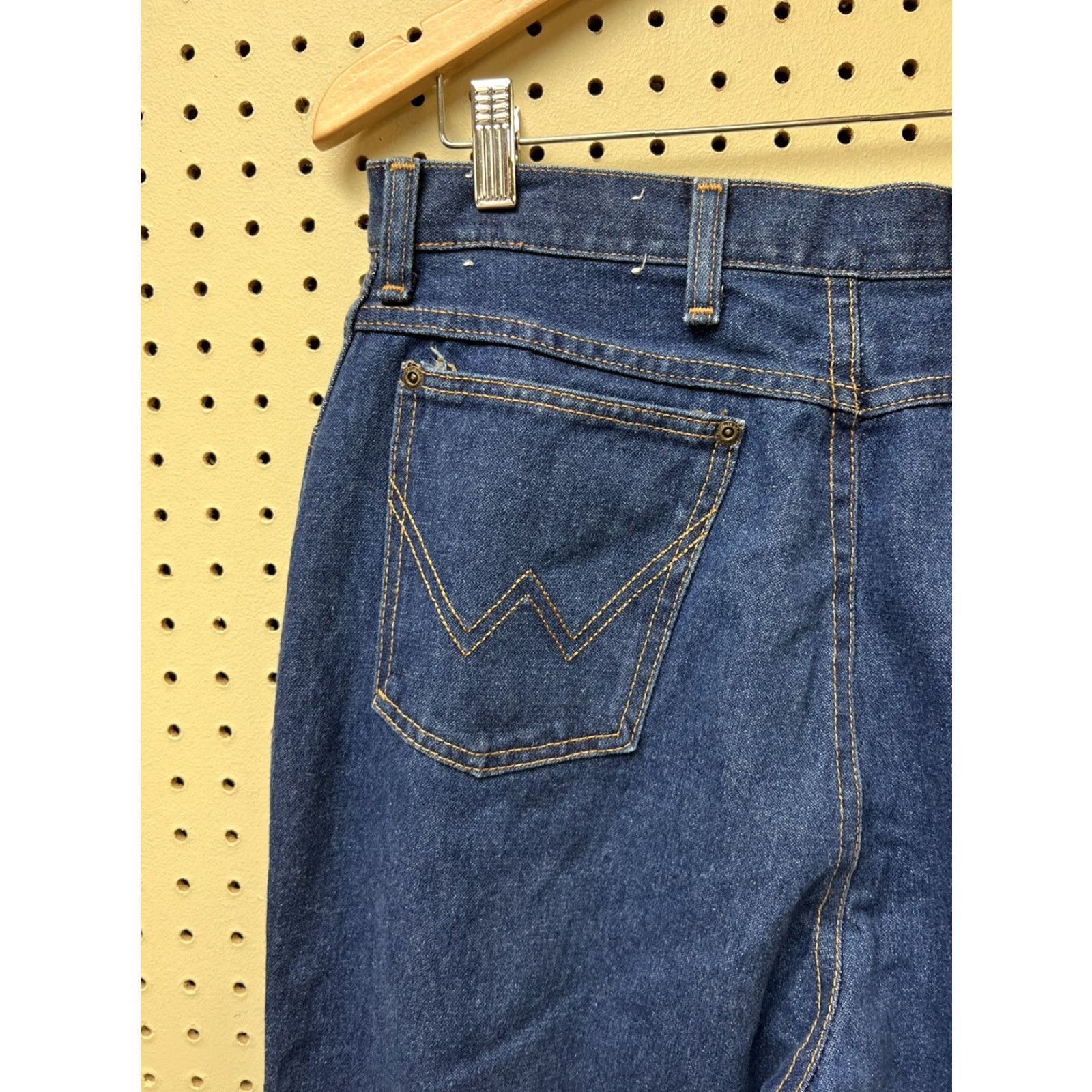 Wrangler VINTAGE Wrangler Orange Leather Tag Denim Mom Jeans USA SZ 16 31x34 Womens Jeans Size 38" / US 16 / IT 52 - 3 Thumbnail