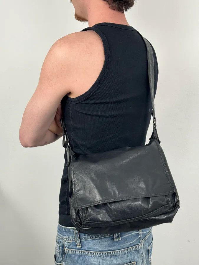 Miu Miu 1990s Miu Miu Black Minimalist Leather Messenger Bag Size ONE SIZE - 2 Thumbnail