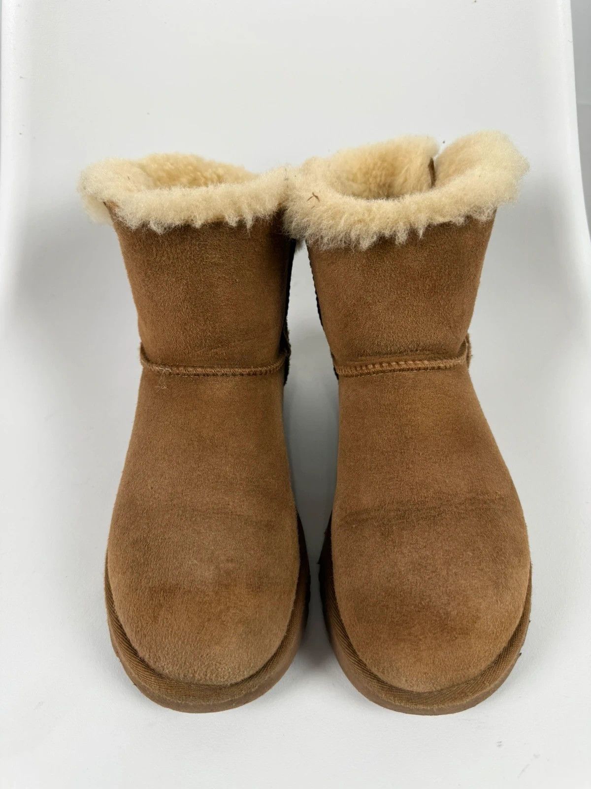 Ugg UGG Australia Boots size 38 Size US 7 / IT 37 - 2 Thumbnail