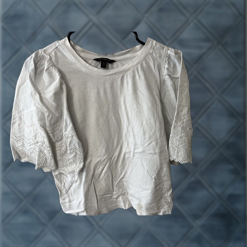 Banana Republic Banana Republic T-Shirt Womens XS White Scoop Neck Short Sleeve Casual Shirt Womens XS White Banana Republic Size XS / US 0-2 / IT 36-38 - 1 Thumbnail