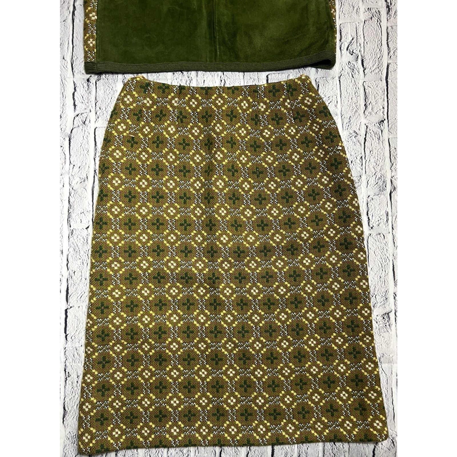 Vintage VINTAGE Welsh Gwydir Garments Pure New Wool/Suede 2pc Skirt Vest Top 34 Small Size XXS / US 00 / IT 34 - 6 Thumbnail