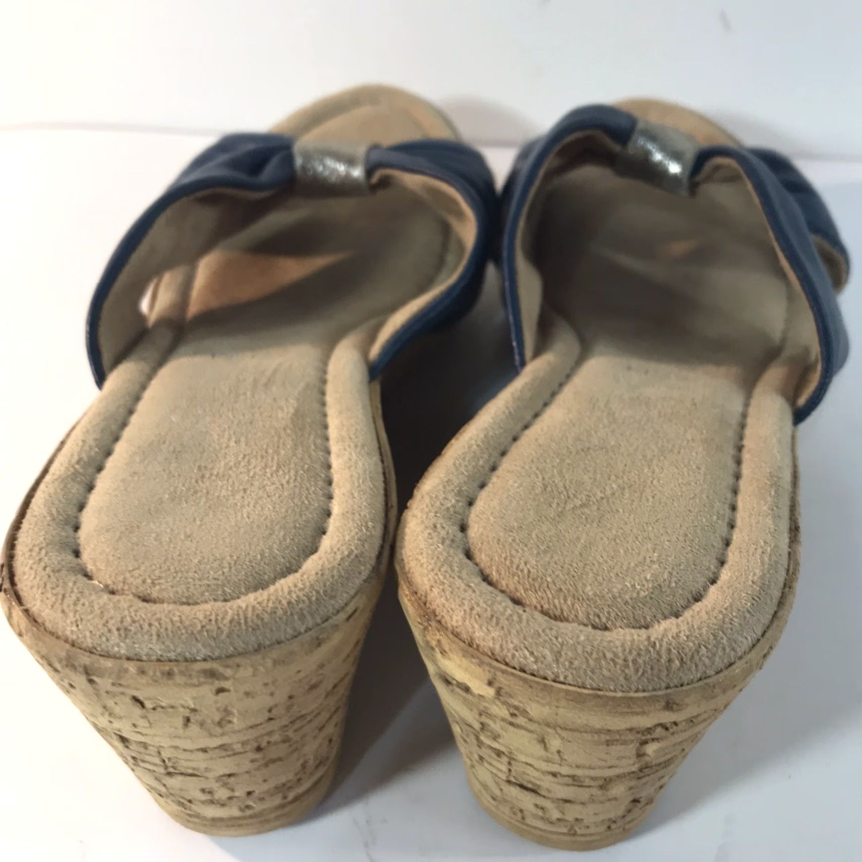 Vintage BELLA VITA Made in Italy Blue Leather Wedge Slides with Bow, Women's Size 7.5 M, Open Toe Size US 7.5 / IT 37.5 - 4 Thumbnail