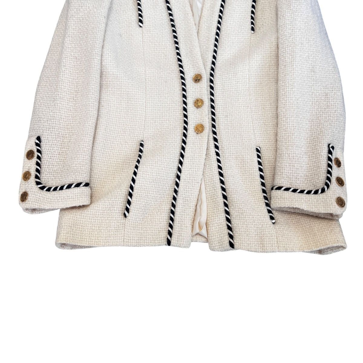 Chanel CHANEL 1986 White Tweed Jacket & Skirt Set-Up 36 Size XS / US 0-2 / IT 36-38 - 4 Thumbnail