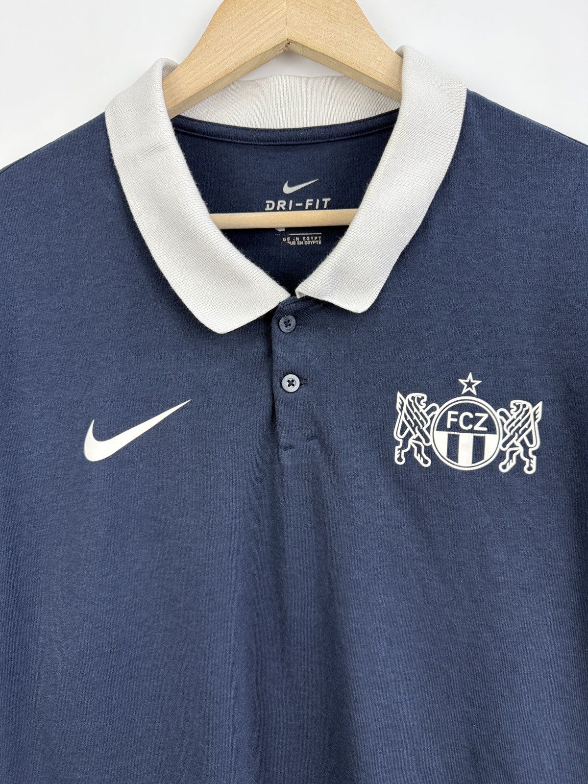 Nike 🇨🇭 Nike FCZ Zurich Switzerland Suisse Swiss Soccer T-Shirt Size US XL / EU 56 / 4 - 4 Thumbnail