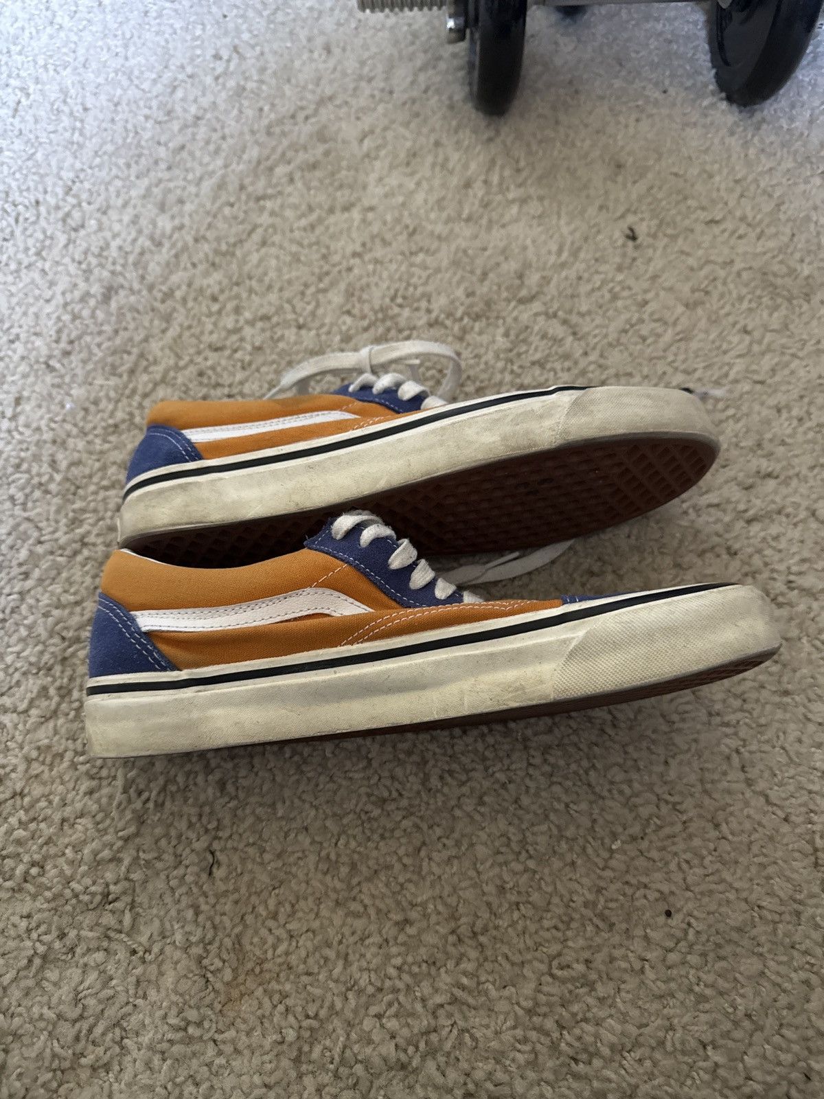 Vans Size 9.5 vans Size US 9.5 / EU 42-43 - 6 Thumbnail