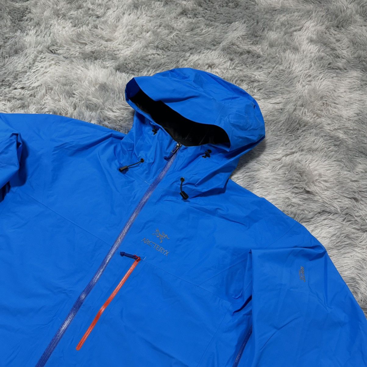 Arc'teryx Arc'teryx GORE-TEX Paclite Shell | Size XL | Blue | Like New Size US XL / EU 56 / 4 - 2 Thumbnail