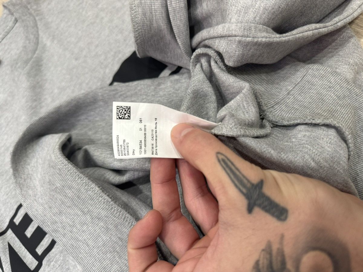 Hugo Boss Hugo Boss grey reverse Lauren Longsleeve sweatshirt Size US M / EU 48-50 / 2 - 8 Thumbnail