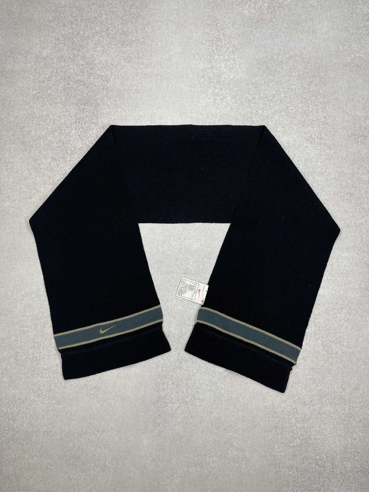 Nike Vintage Nike Swoosh Black Scarf Drill TECH ACG Size ONE SIZE - 3 Thumbnail