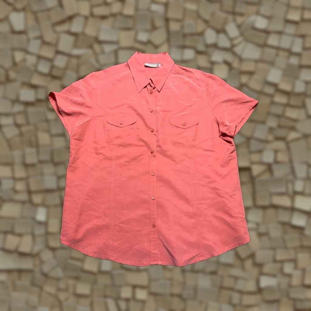 Croft & Barrow Croft & Barrow Shirt Women XL Orange Short Sleeve Button-Up Collared Solid Casual Womens Size XL / US 12-14 / IT 48-50 - 1 Thumbnail