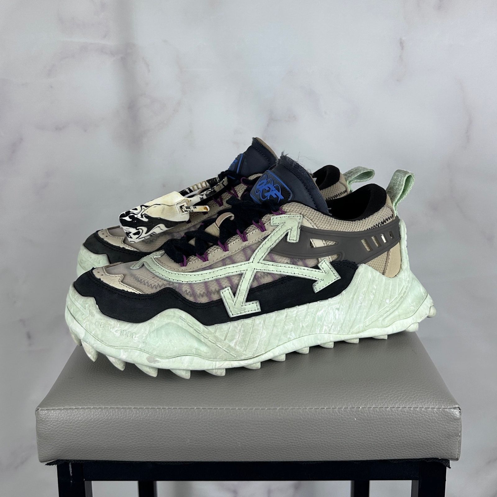 Off-White ODSY-1000 Black Mint Size US 8 / EU 41 - 1 Thumbnail