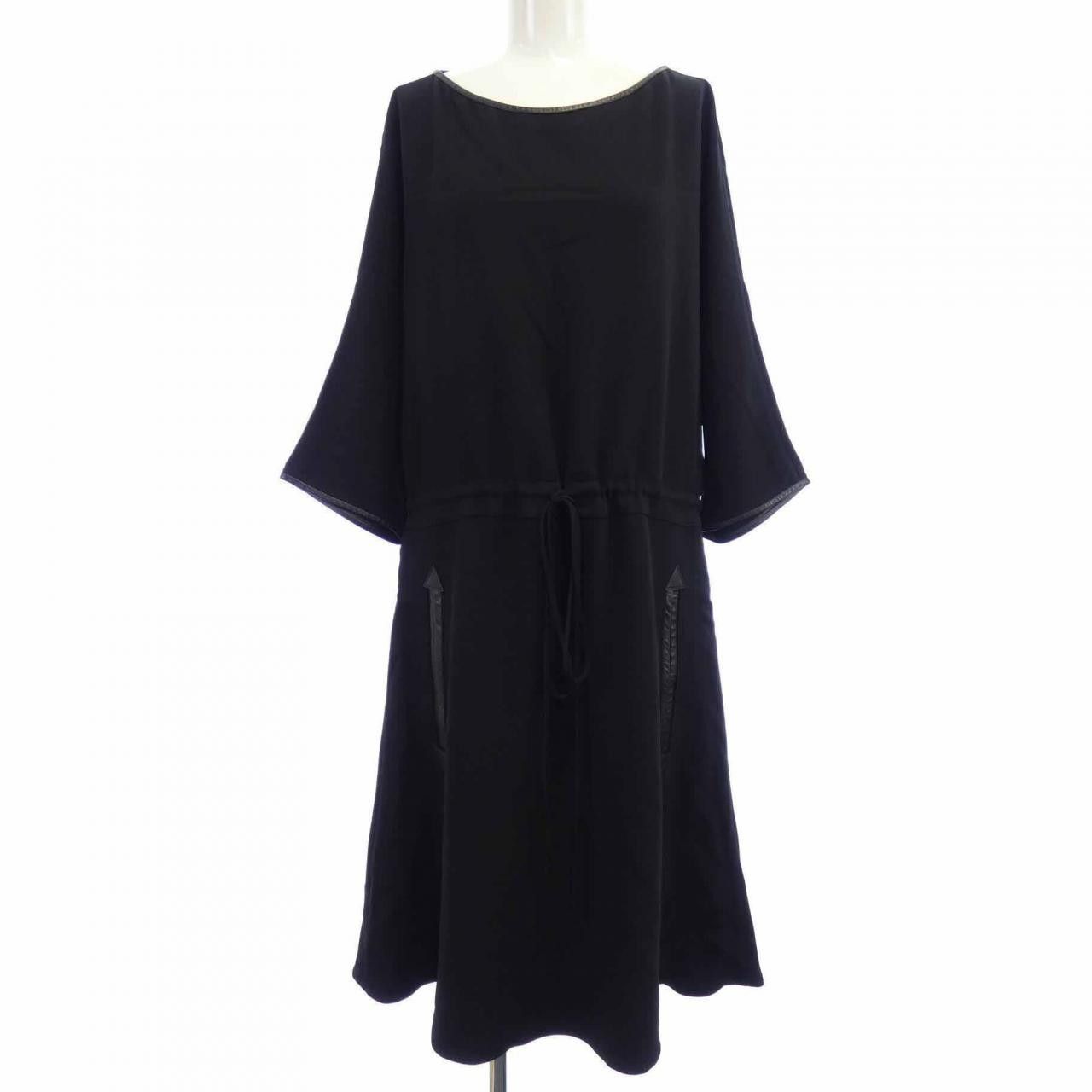 Gucci Gucci Gucci 609743 Z8AID Dress Others Dresses 609743 Z8AID DUTY FREE for USA Size ONE SIZE - 1 Thumbnail