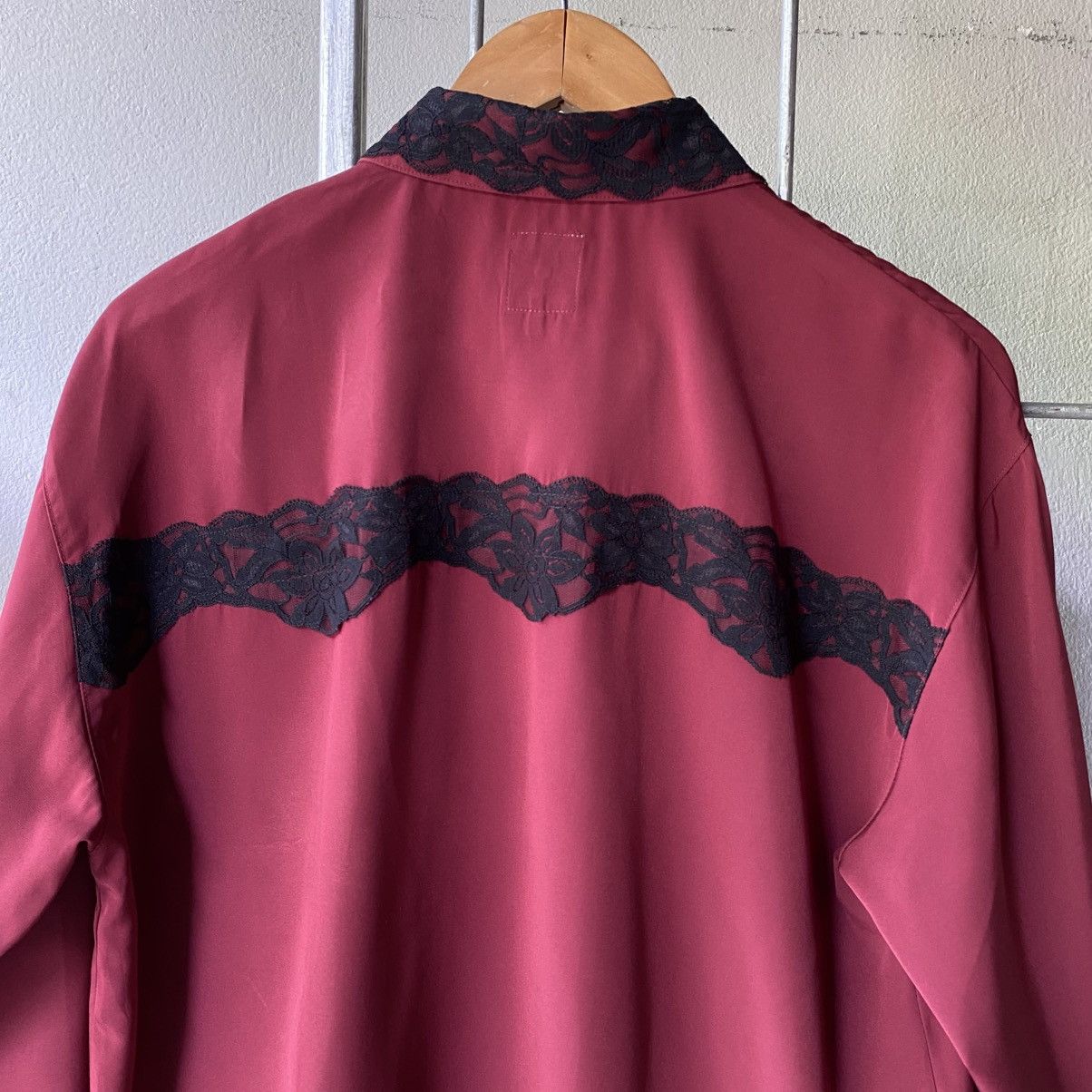 Moschino MOSSCHINO Red Lace Trimmed Shirt Size M / US 6-8 / IT 42-44 - 10 Thumbnail