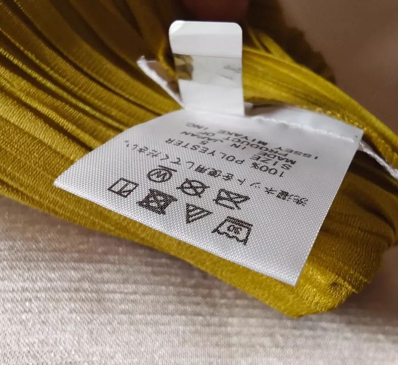 Issey Miyake Issey Miyake size:5 Yellow pleated dress Size XXS / US 00 / IT 34 - 7 Thumbnail