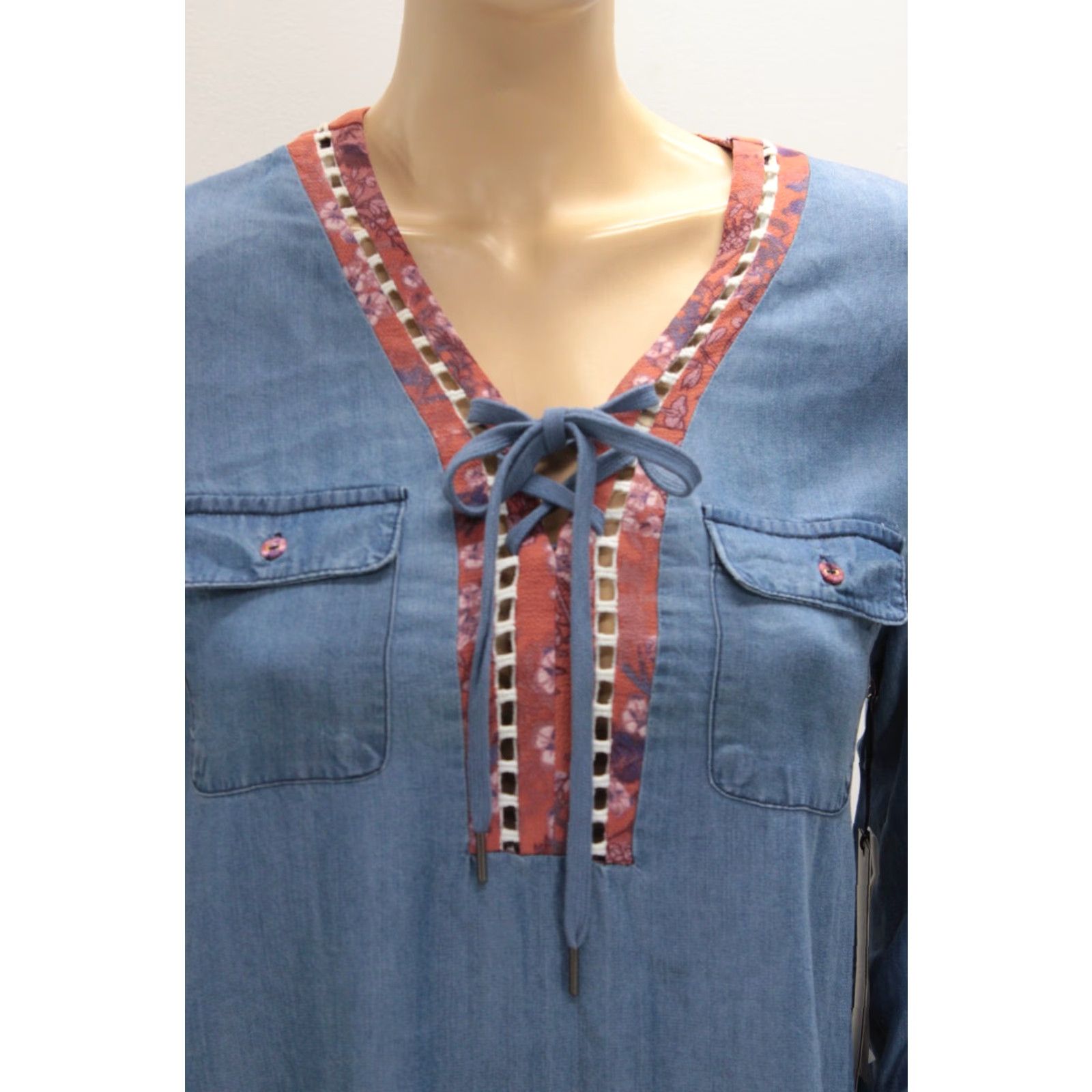 Vintage CRIMSON IN GRACE Dress Women's Medium Blue Denim Tab Sleeve V Neck Boho Tunic Size M / US 6-8 / IT 42-44 - 7 Thumbnail