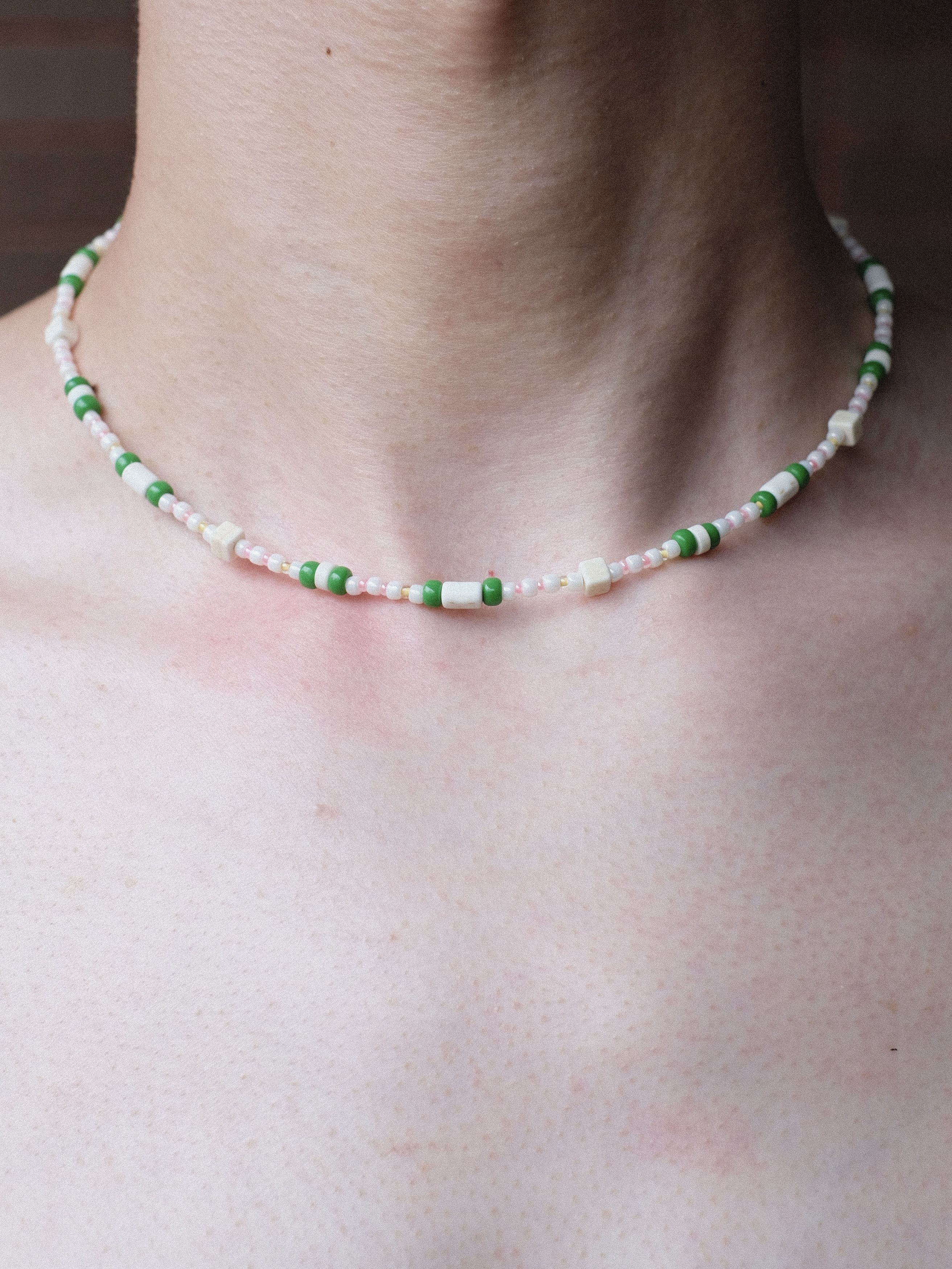 Handmade × Japanese Brand Cute Green and Pink Handmade Beaded Necklace 16.1in Size ONE SIZE - 1 Thumbnail
