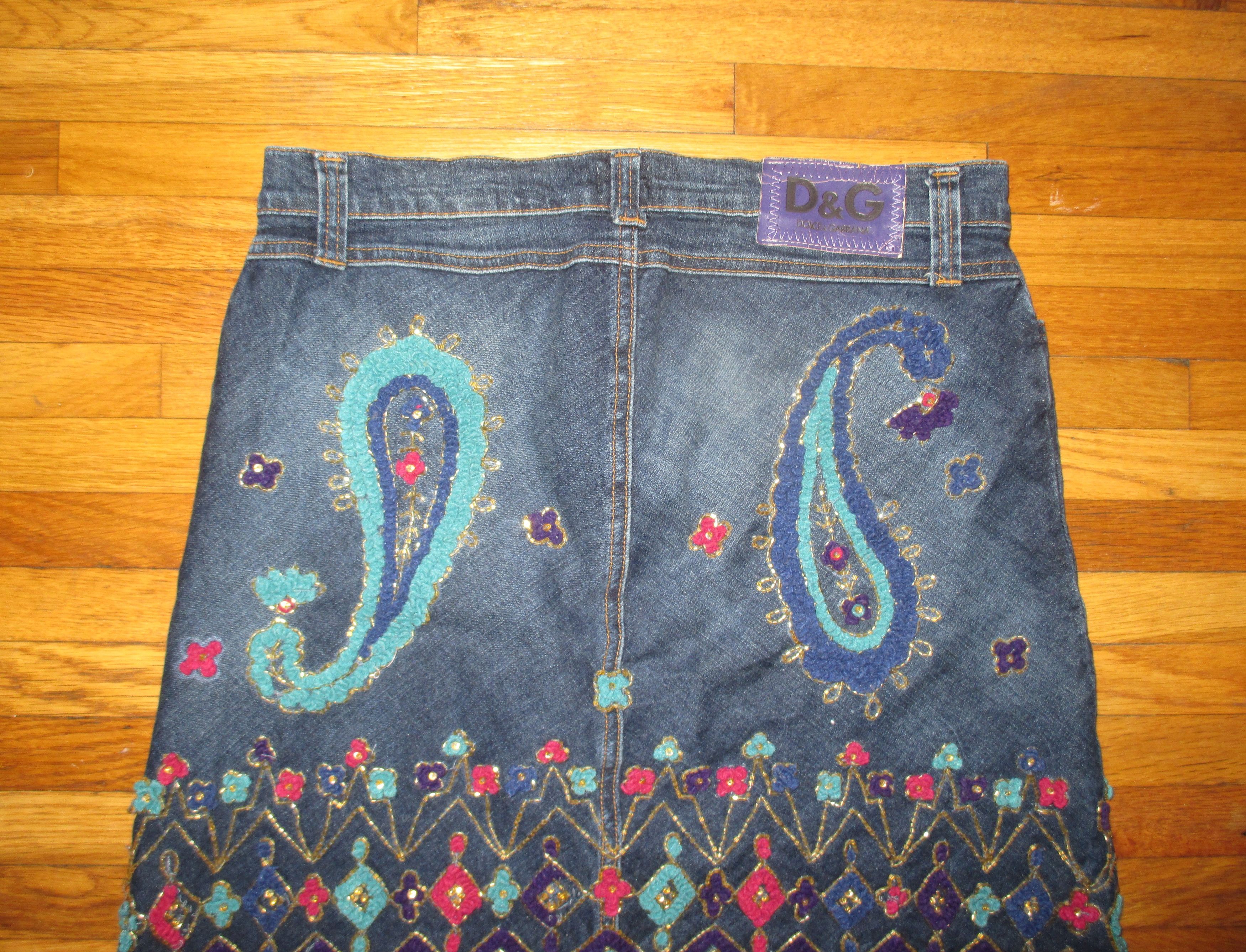 Dolce & Gabbana Vintage 2000s Dolce & Gabbana Southwestern Denim Skirt Size 30" / US 8 / IT 44 - 6 Thumbnail