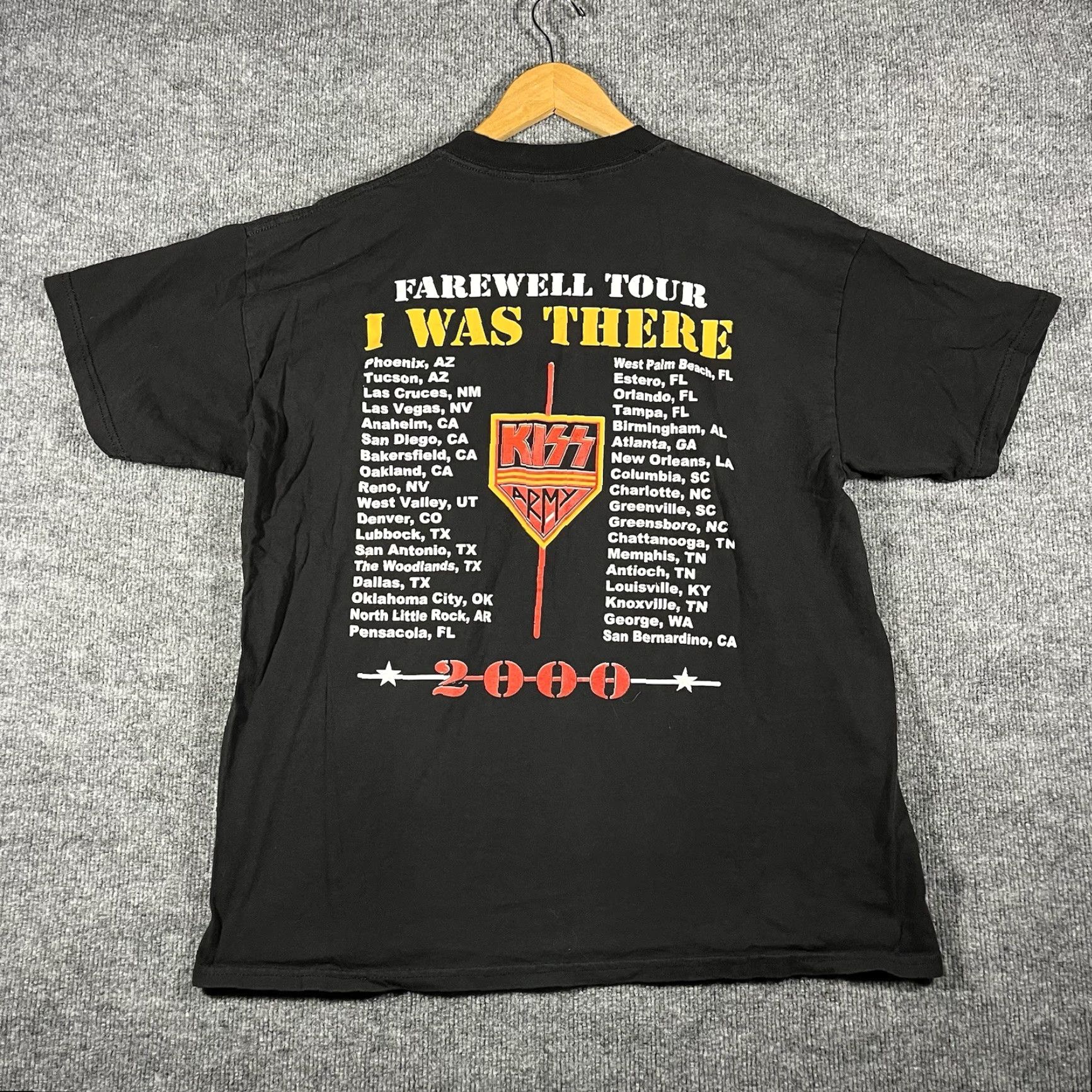 Gildan VINTAGE Kiss Band T Shirt Mens XL The Farewell Tour Concert Music 1973-2000 RARE Size US XL / EU 56 / 4 - 3 Thumbnail