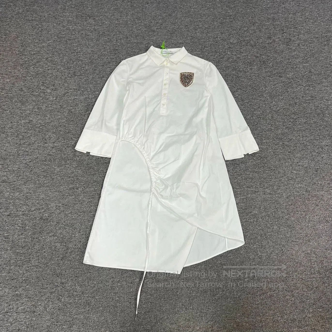 Dior unique dior shield embellished shirt dress. Size US M / EU 48-50 / 2 - 1 Thumbnail