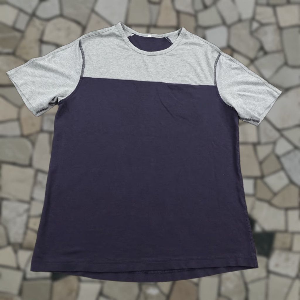 Lululemon Lululemon Shirt Mens Small Gray Two Tone Colorblock Pocket Performance Tee Size US S / EU 44-46 / 1 - 1 Thumbnail