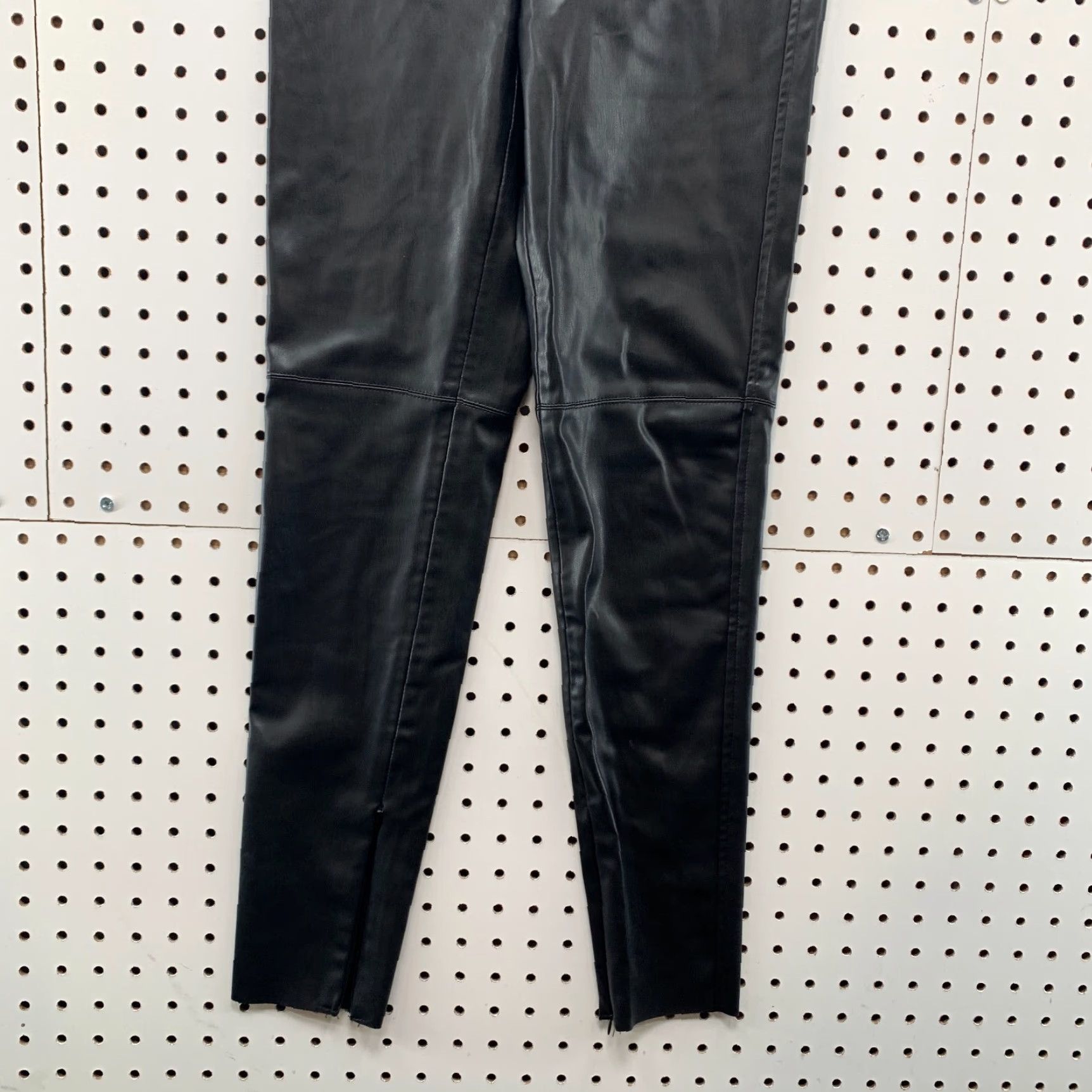 Zara Zara Pants Womens XS Faux Leather Black Tapered 25x27 NWT Size 42" / US 20 - 3 Thumbnail
