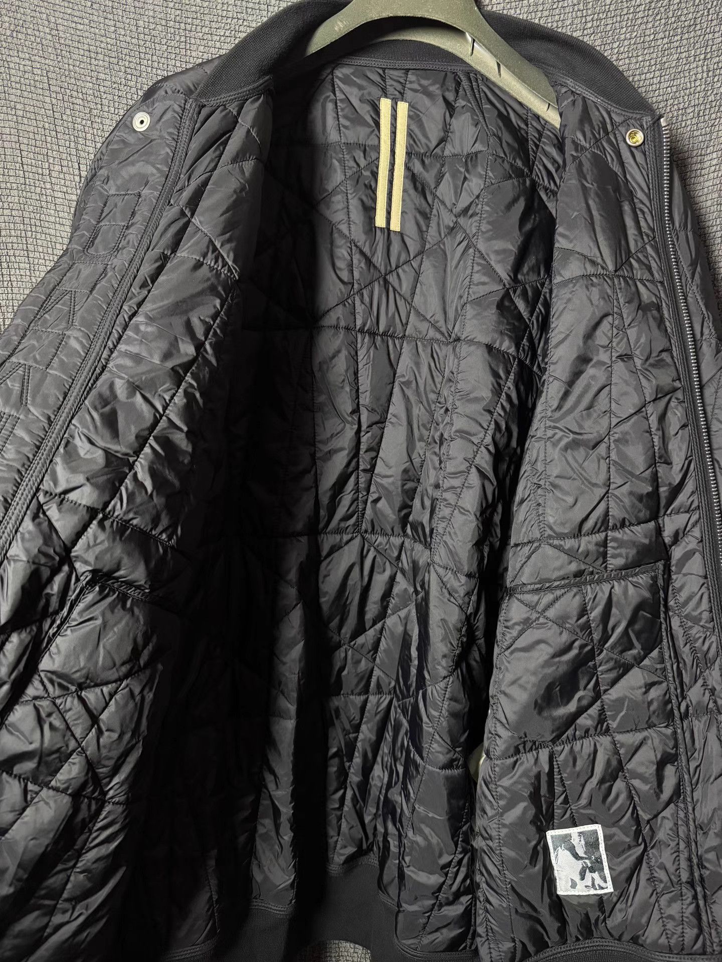 Rick Owens Rick Owens pentagram batwing strap puffer Size US S / EU 44-46 / 1 - 5 Thumbnail