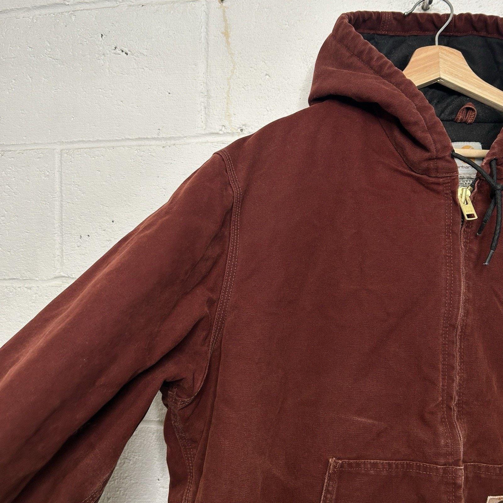 Carhartt Vintage Carhartt Quilted Hooded Active Jacket “Clay Red” Size US XL / EU 56 / 4 - 6 Thumbnail
