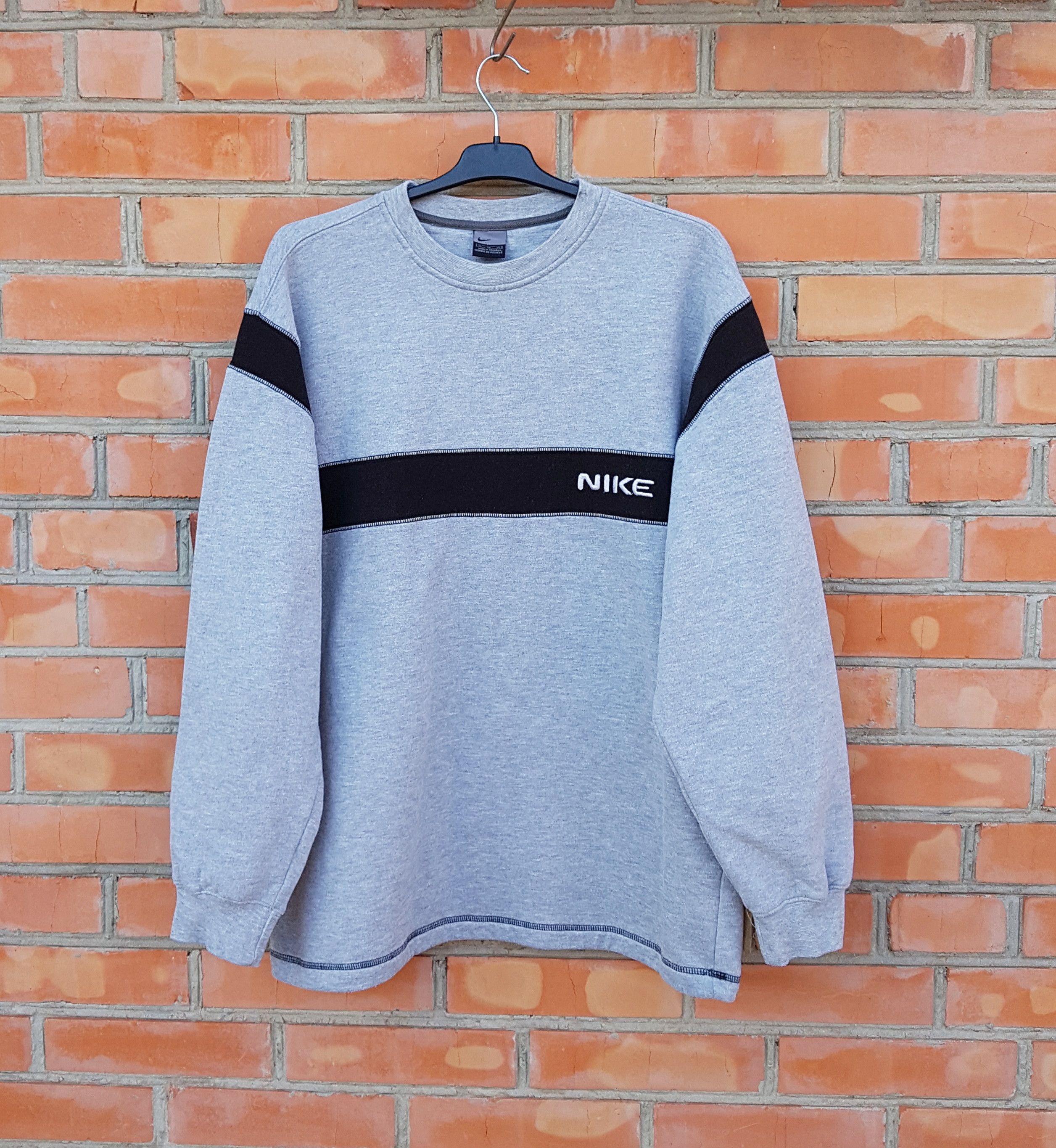 Nike Vintage y2k Nike Sweatshirt Pullover 90s 00s sz XL Size US XL / EU 56 / 4 - 1 Thumbnail