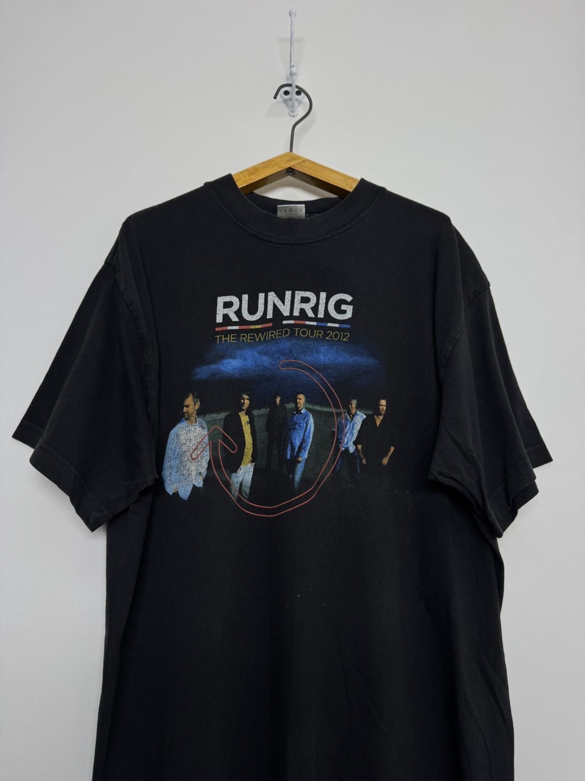 Hanes T-shirt Runrig Tour 2012 vintage cool Washed Size US L / EU 52-54 / 3 - 4 Thumbnail