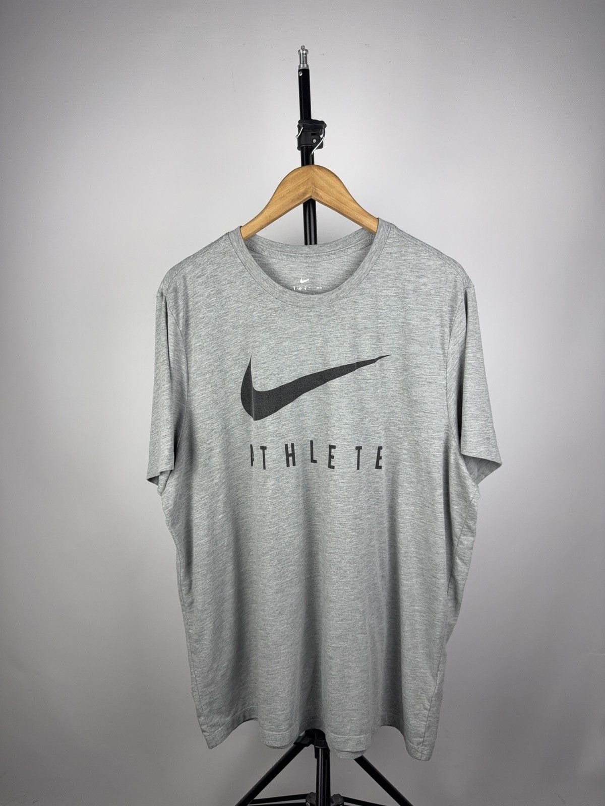 Nike 00s Nike Y2K Dri-FIT Big Logo Athlete Logo Tee Gray 2XL Size US XXL / EU 58 / 5 - 1 Thumbnail