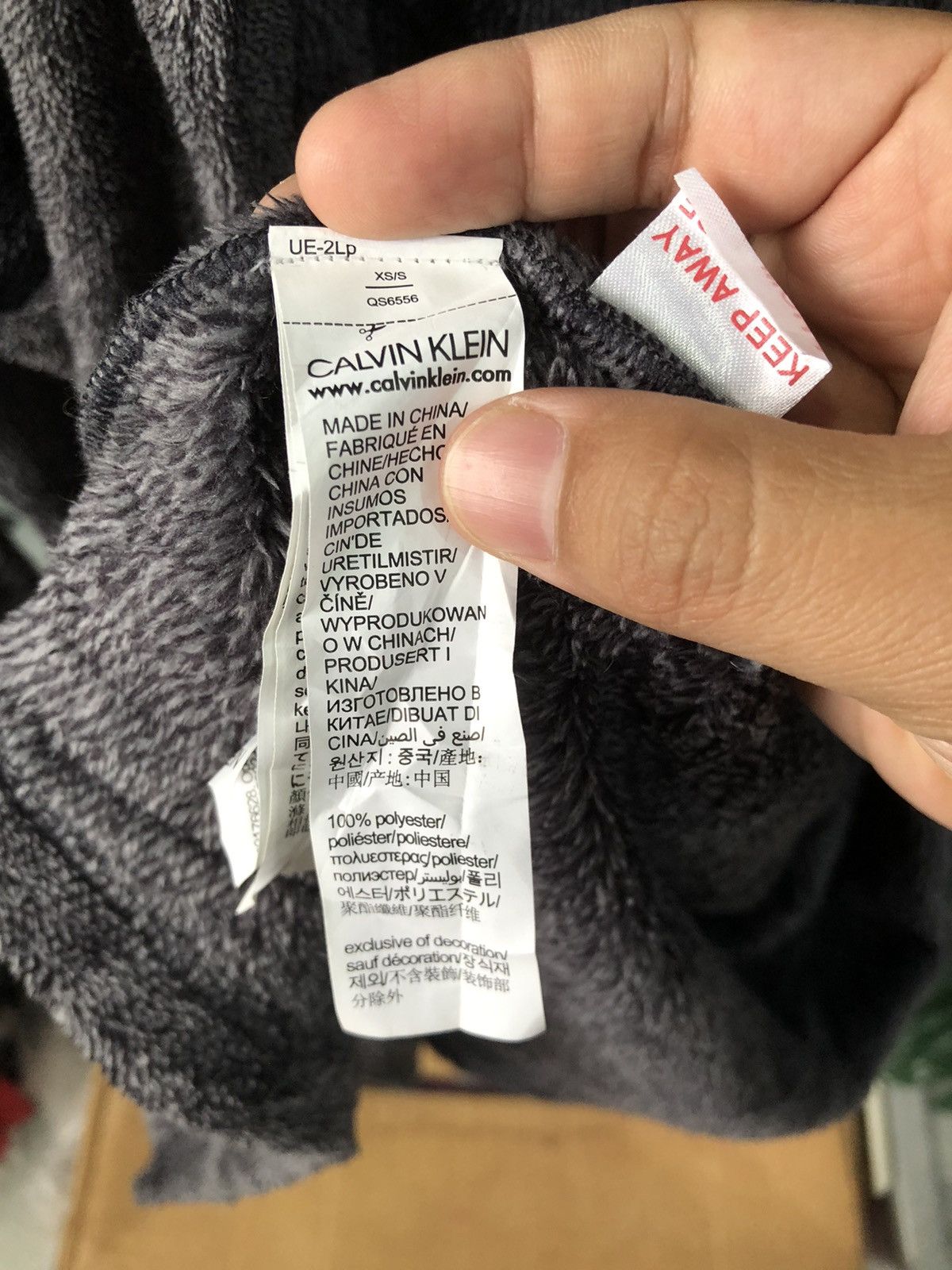 Calvin Klein Calvin Klein Plush Sleepwear Robe – XS/S (Unisex Fit) Size S / US 4 / IT 40 - 9 Thumbnail