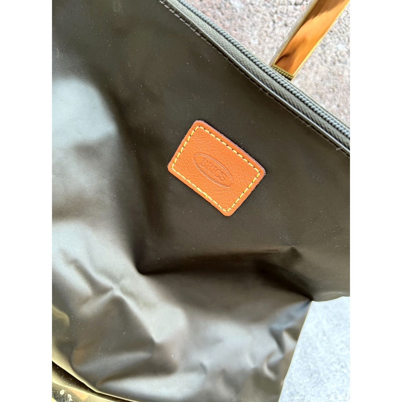 Vintage BRIC'S Crossbody Nylon Purse Women's Green Shoulder Bag Travel Zipper Small 11" W x 10" H Womens Green Nylon Crossbody Bag Size ONE SIZE - 4 Thumbnail