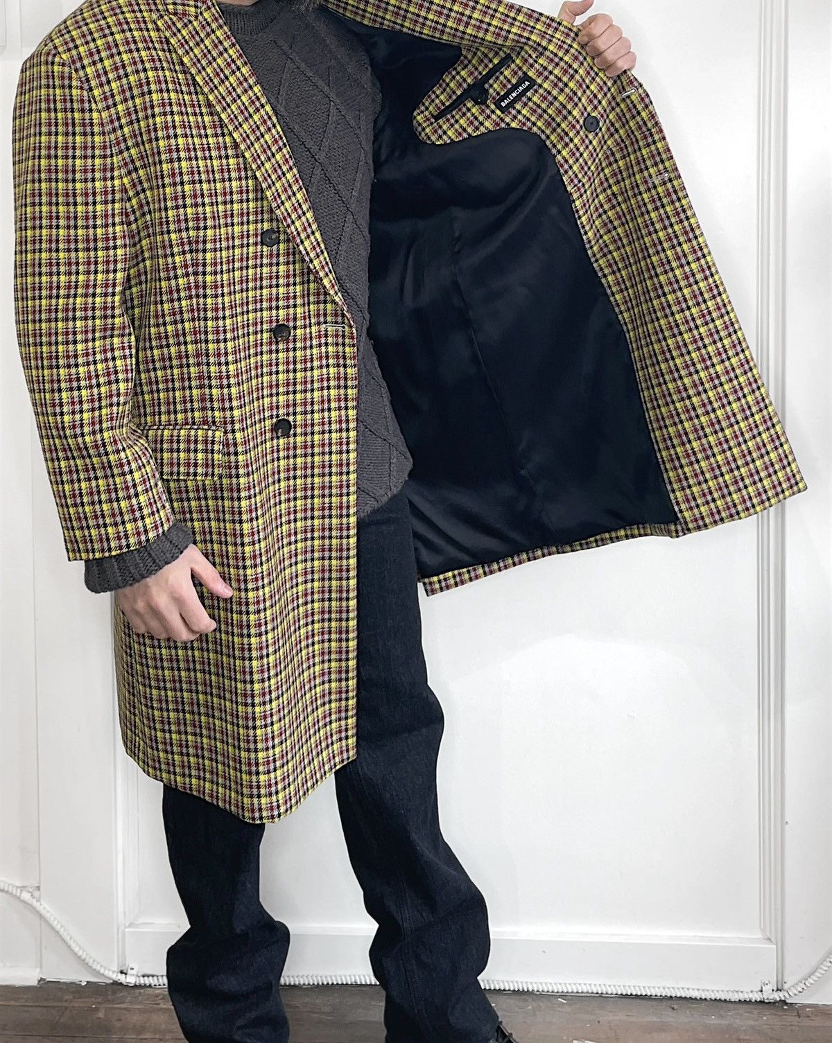 Balenciaga Oversized tartan tweed double breasted coat Size US M / EU 48-50 / 2 - 4 Thumbnail