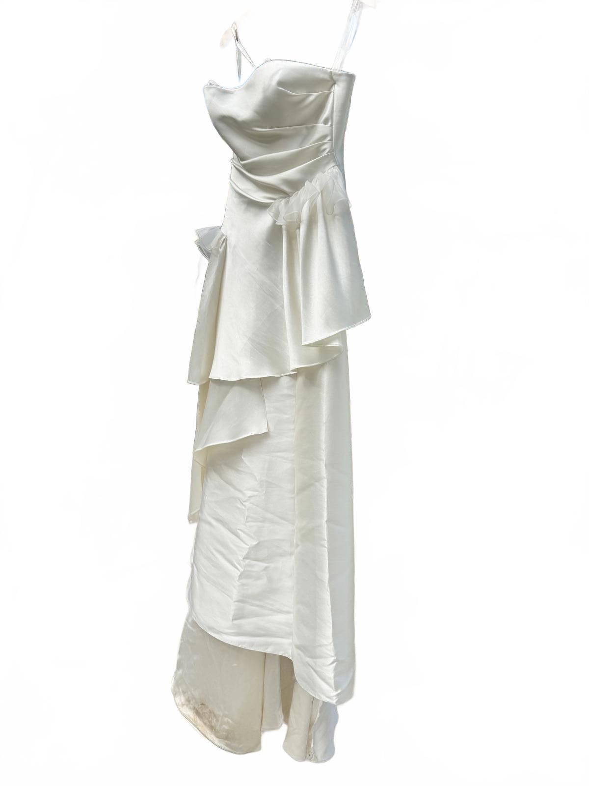 Other Elegant White Maxi Dress with Layered Design Size M / US 6-8 / IT 42-44 - 1 Thumbnail