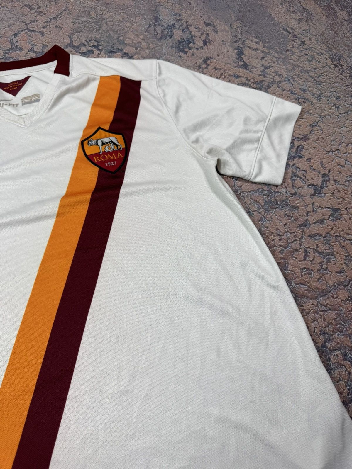 Nike ROMA 2014 2015 AWAY FOOTBALL SHIRT SOCCER JERSEY NIKE Size US M / EU 48-50 / 2 - 4 Thumbnail