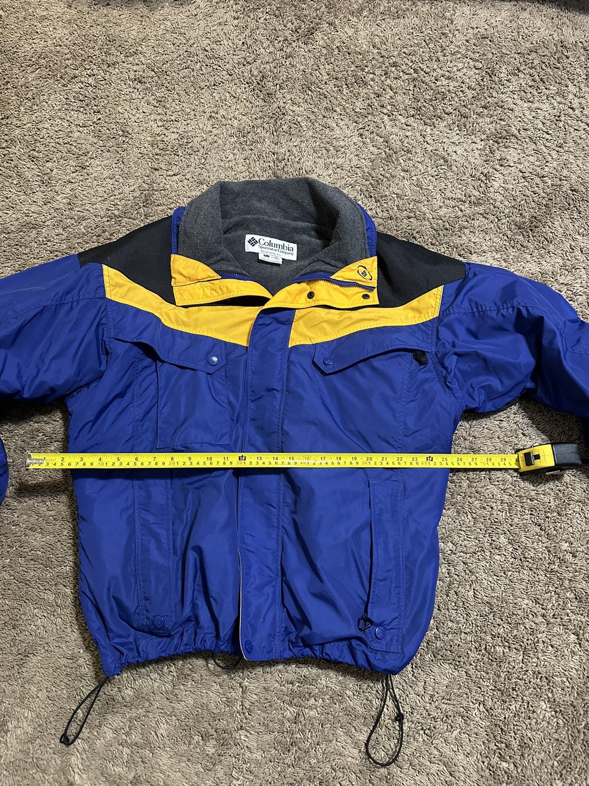 Columbia × Vintage Vintage Columbia puffer “yellow & blue” coat 90s size large Size US L / EU 52-54 / 3 - 6 Thumbnail