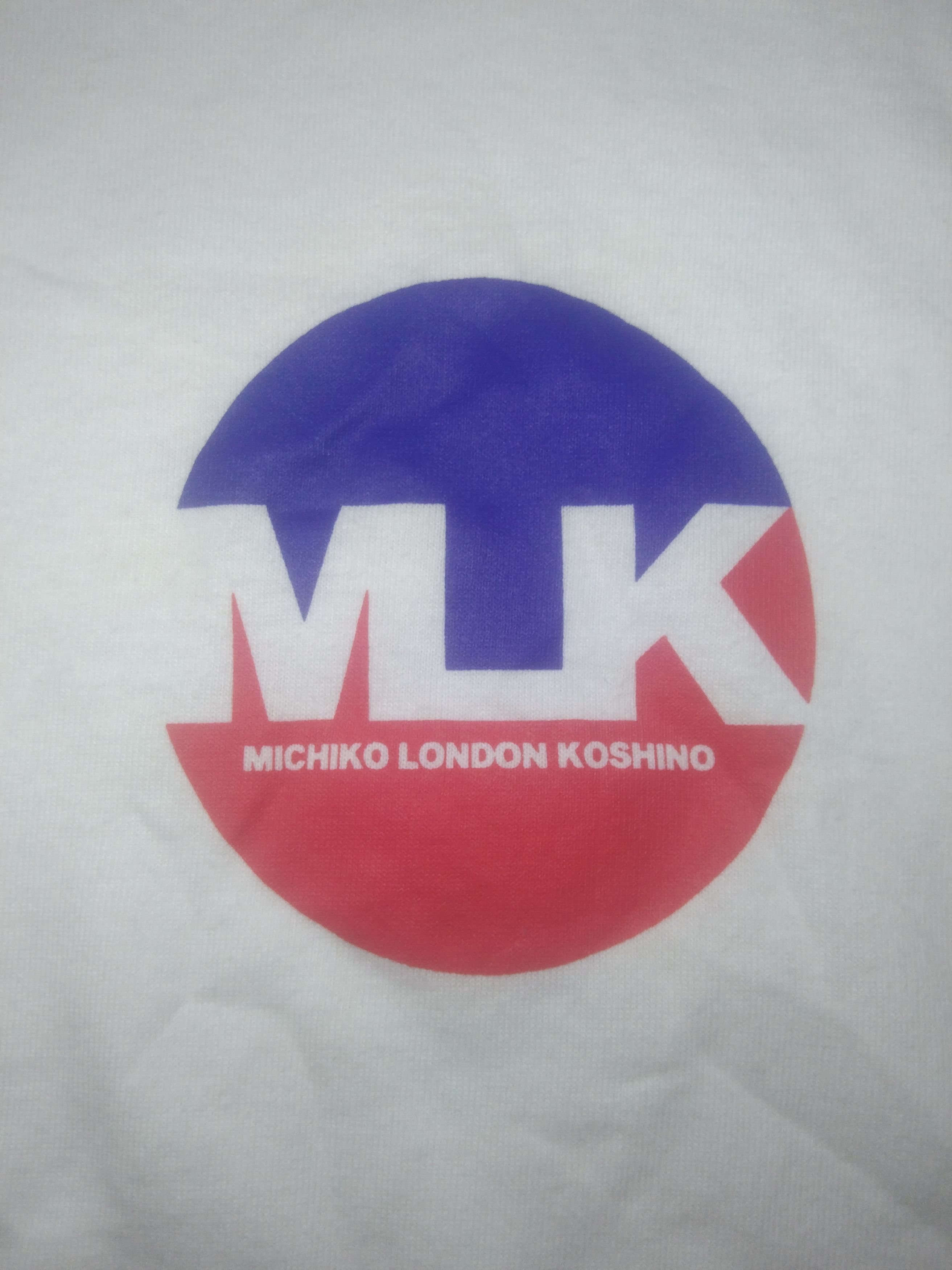Michiko Koshino London × Vintage Vintage Michiko Koshino London V neck white tee Size US M / EU 48-50 / 2 - 3 Thumbnail