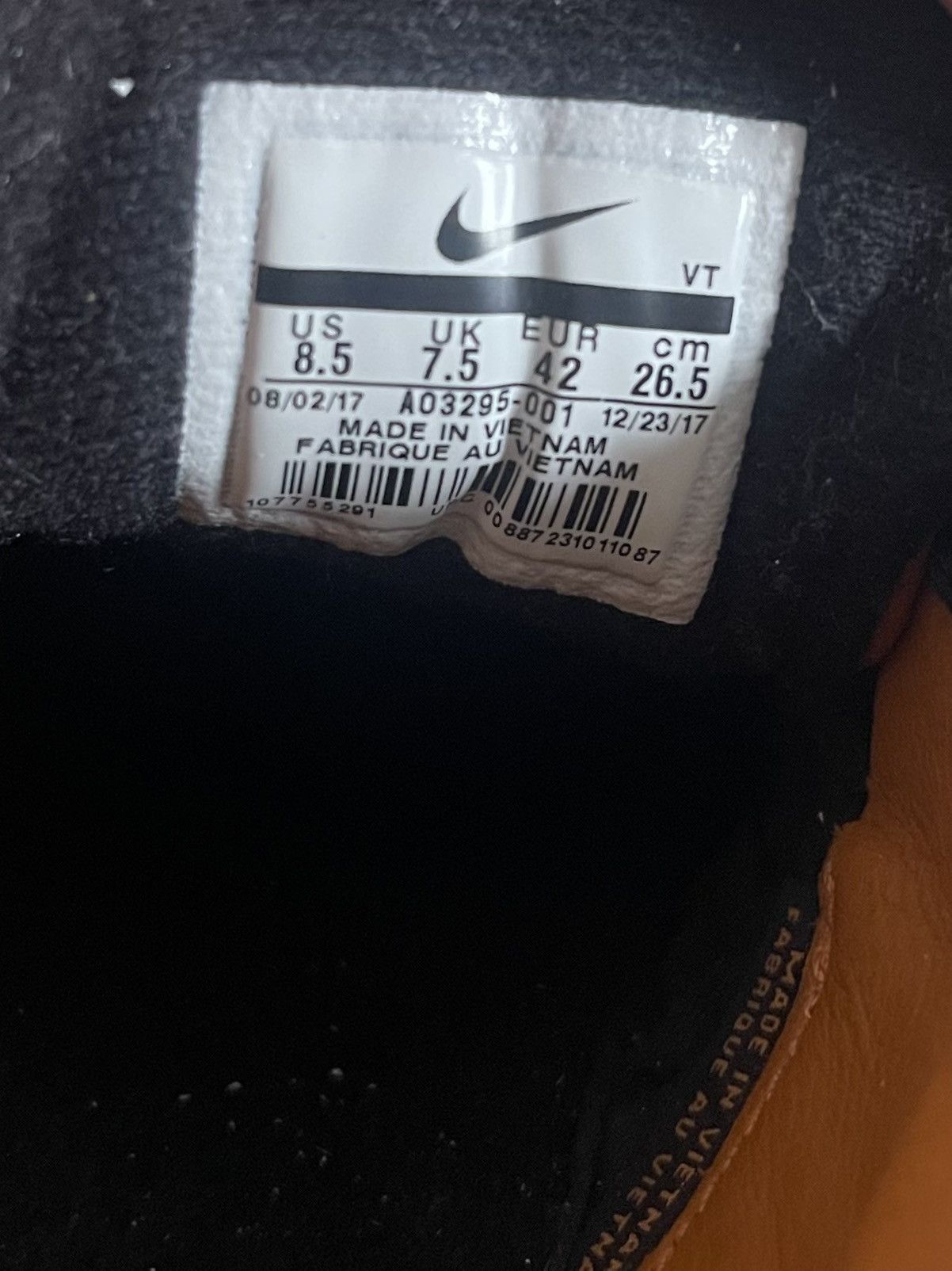 Nike Nike Air Safari QS Size 8.5 Worn Once Size US 8.5 / EU 41-42 - 6 Thumbnail