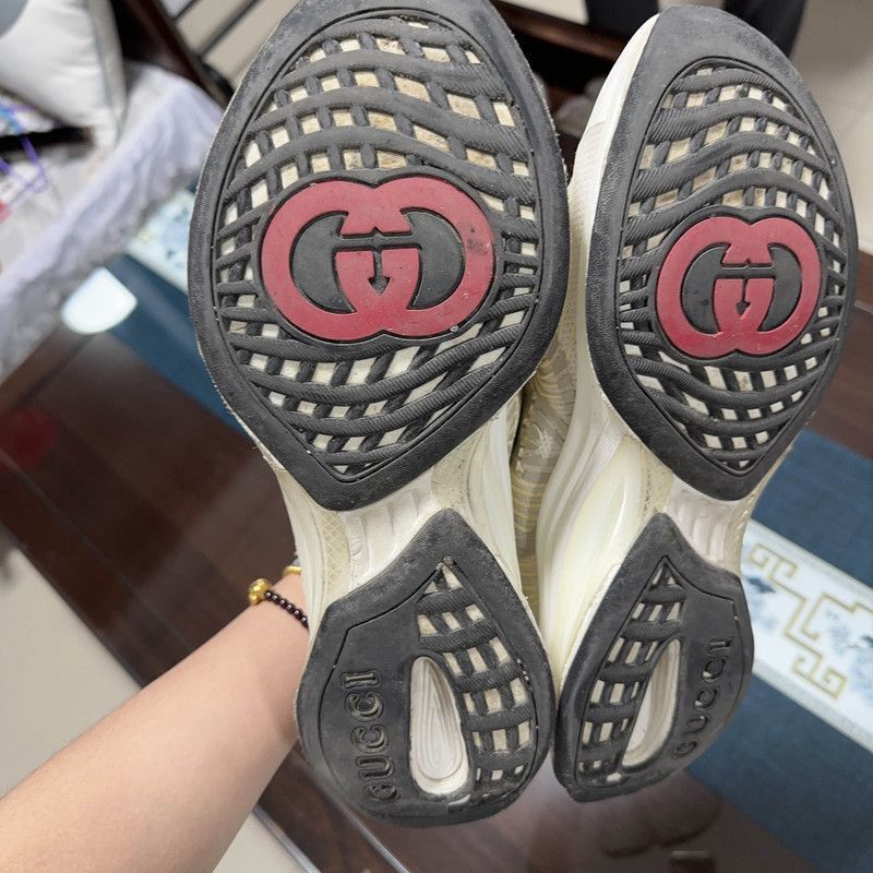Gucci Gucci Low-top Casual Sneakers for Men - Size US 9.5 / EU 42-43 - 4 Thumbnail