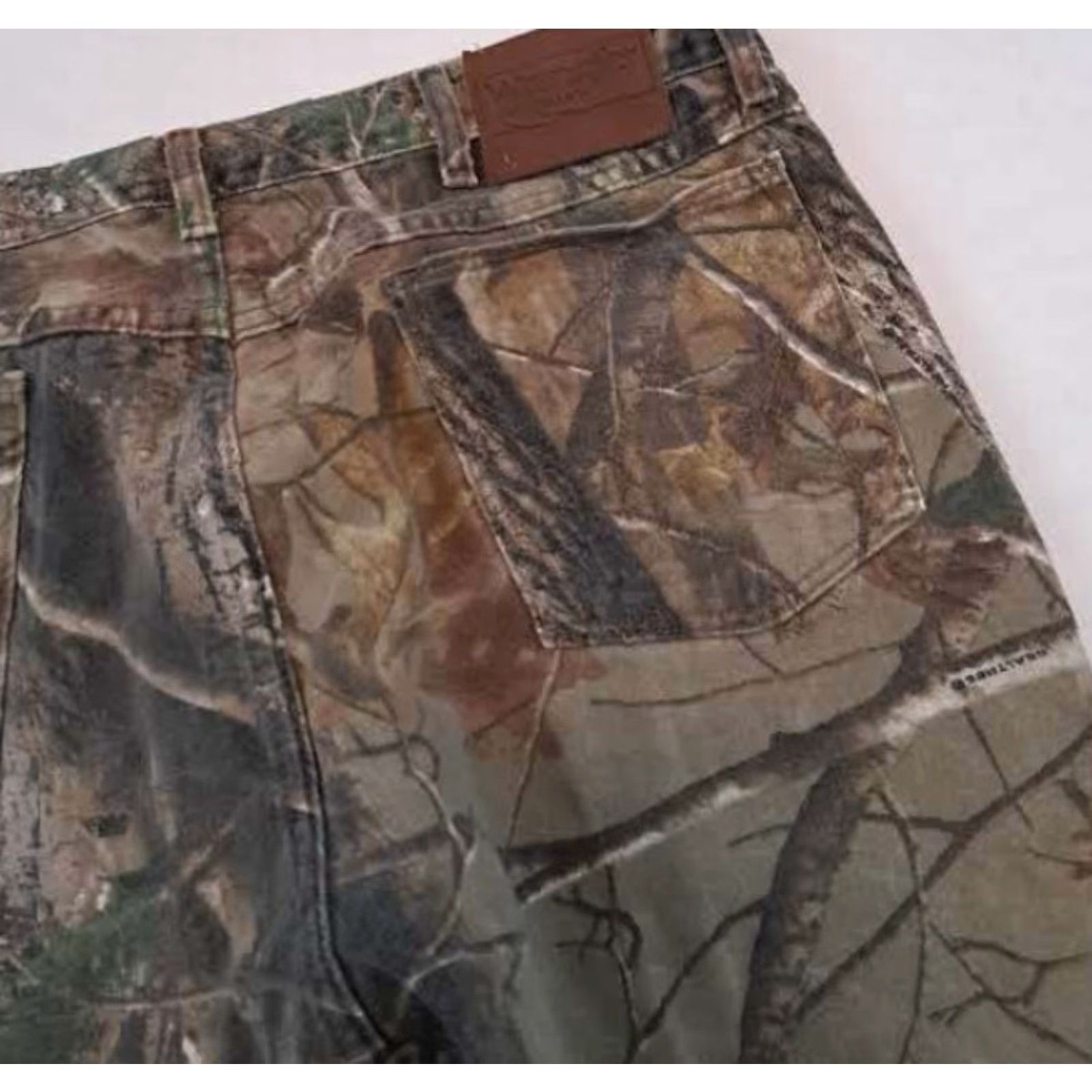 Vintage Wrangler Outdoor Jeans 38x30 Denim Camouflage Camo Print 90s Unisex Adults Regular Waist 38 Zip Size US 38 / EU 54 - 6 Thumbnail