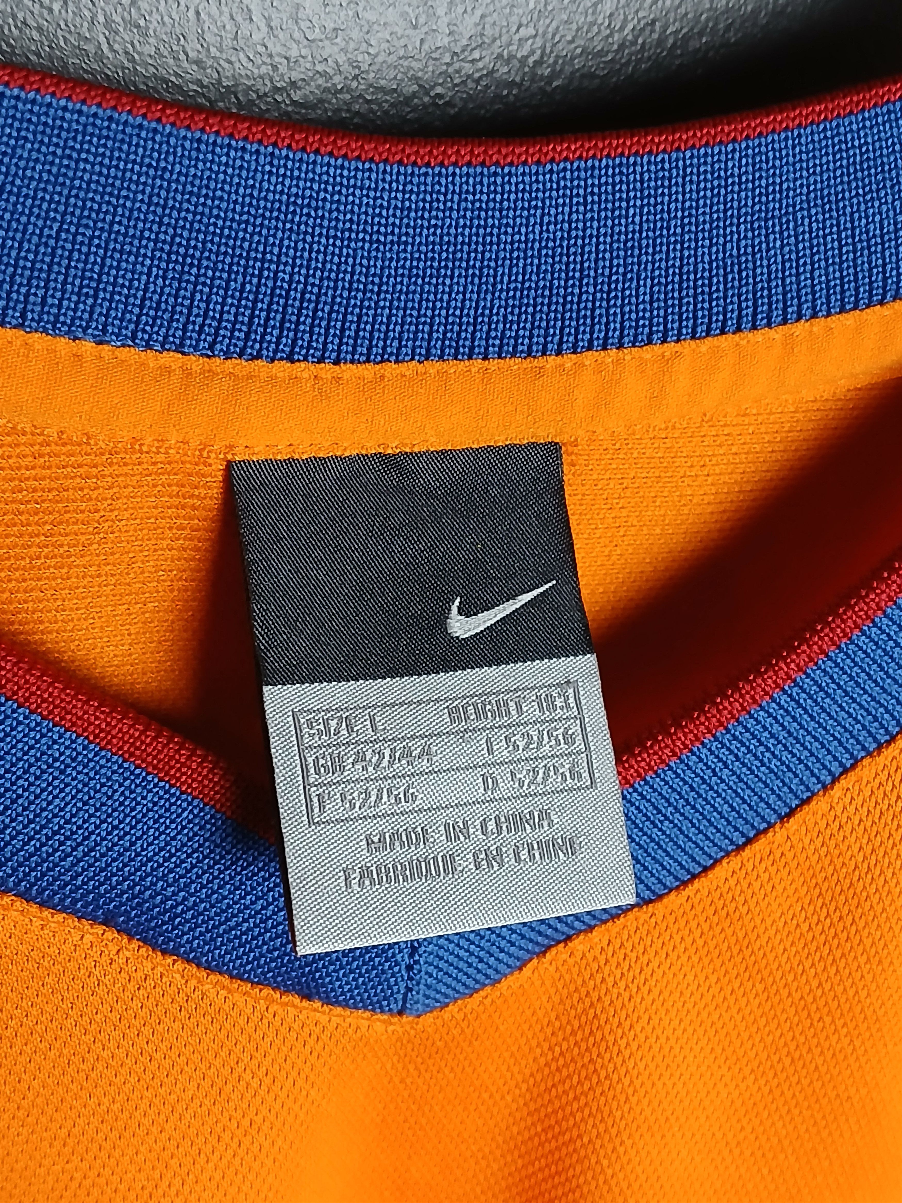Other Barcelona 2006/2007 Away Football Jersey T-Shirt Size US L / EU 52-54 / 3 - 9 Thumbnail