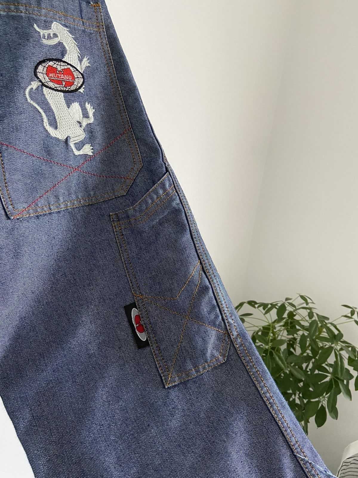 Wu-Tang Clan Wu tang clan rap y2k denim baggy jeans big pockets dragon Size 26" / US 2 / IT 38 - 4 Thumbnail