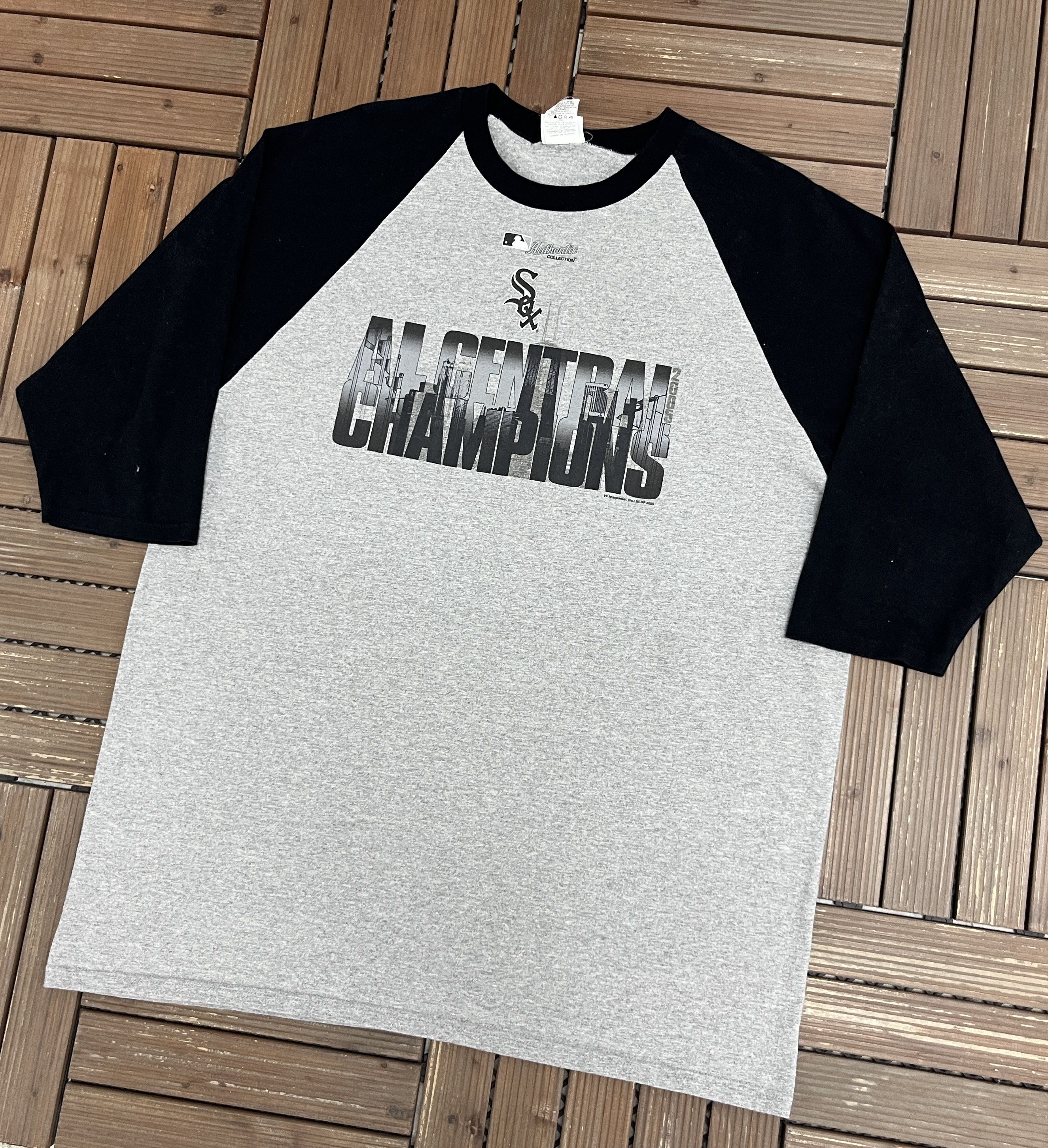 Vintage Chicago White Sox Division Champions 2005 Vintage Tee Size US XXL / EU 58 / 5 - 4 Thumbnail