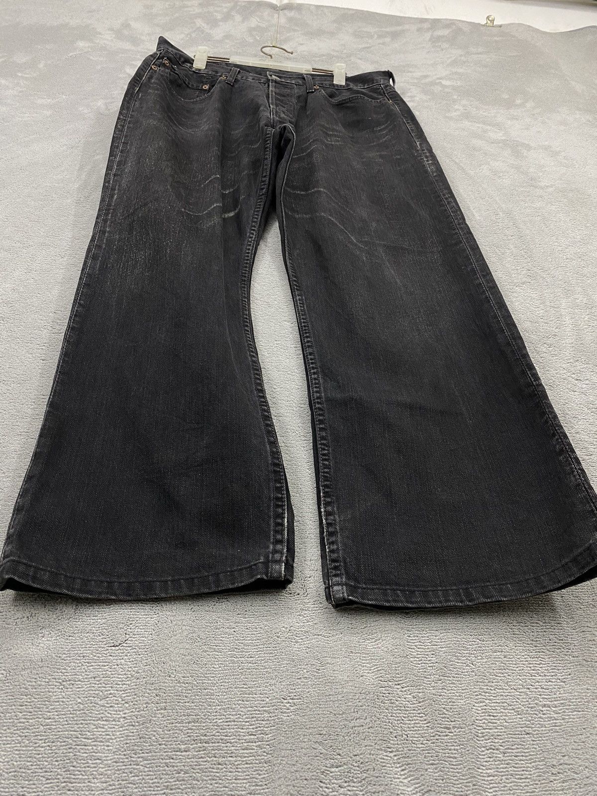 Levi's Vintage Levi’s 501 Bombastic Distressed Super Black Size 34 Size US 34 / EU 50 - 6 Thumbnail