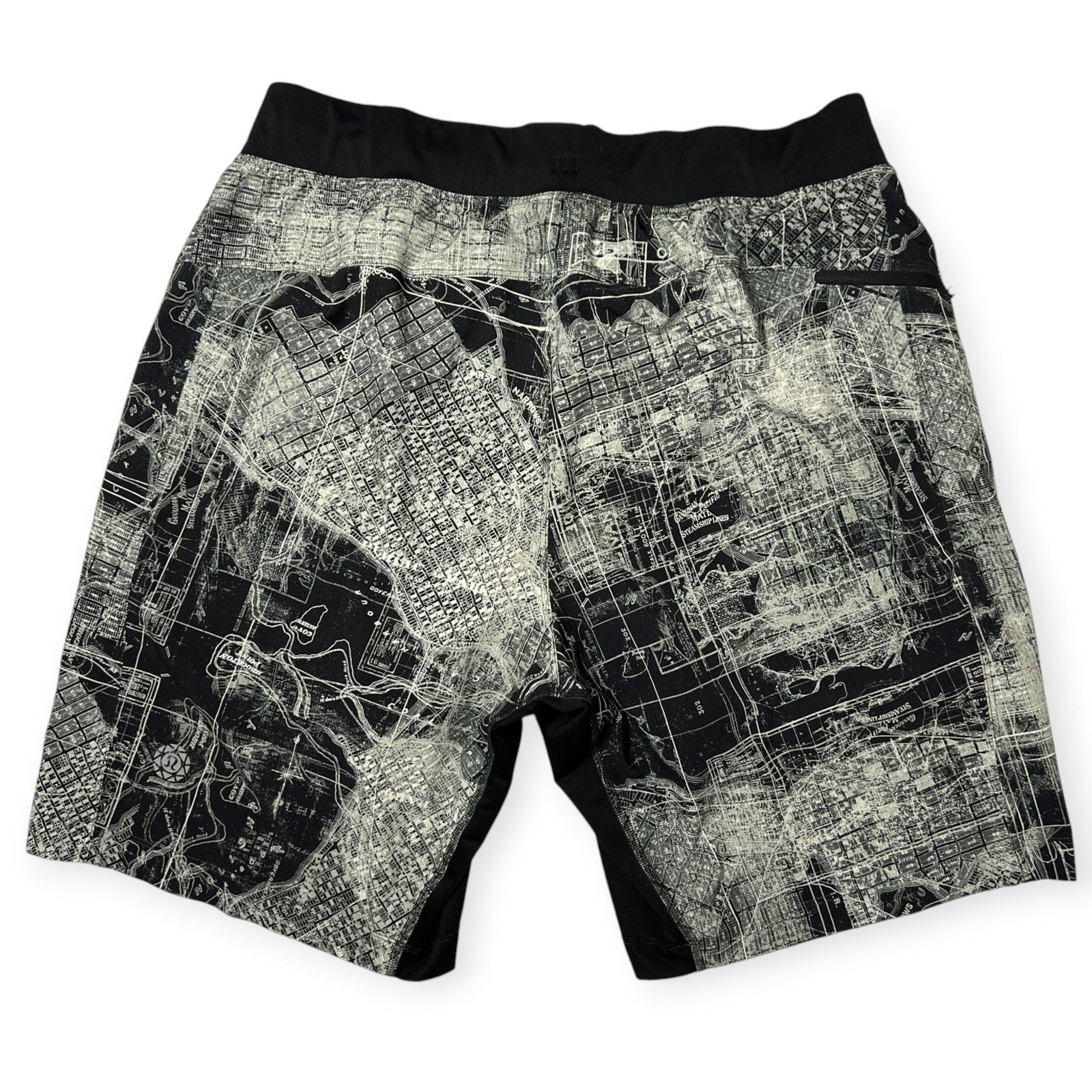 Lululemon Lululemon T.H.E. Short 9" SeaWheeze Black White Liner L Size US 31 - 2 Thumbnail