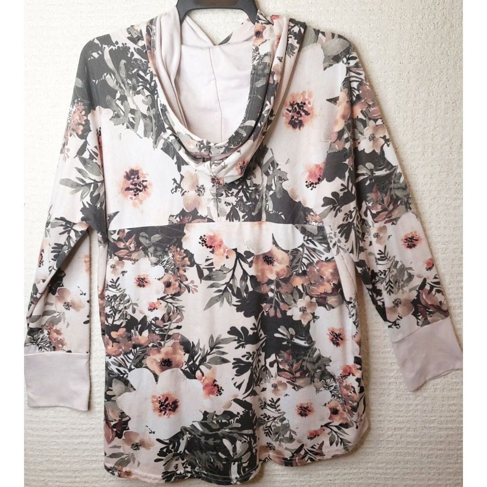 Vintage LuLaRoe Women's 2XL Pink Gray Floral Hoodie Long Sleeve Round Neck Kangaroo Pockets Pullover Hoodie Casual Womens Size XXL / US 16-18 / IT 52-54 - 5 Thumbnail