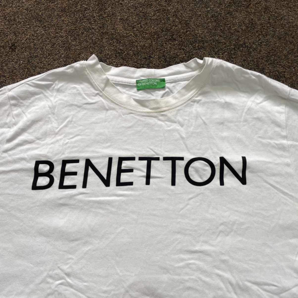 Vintage Vintage Benetton Centre Logo Tee Streetwear Oversized L Size US L / EU 52-54 / 3 - 3 Thumbnail