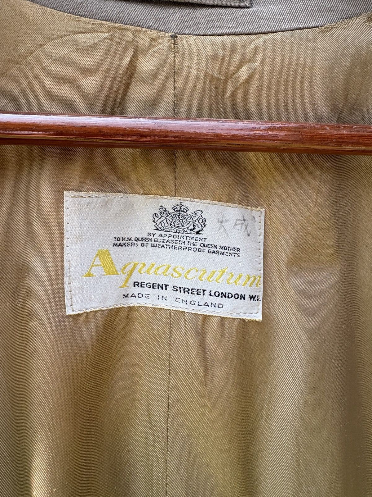 Aquascutum Vintage Aquascutum trench coat Size US M / EU 48-50 / 2 - 10 Thumbnail