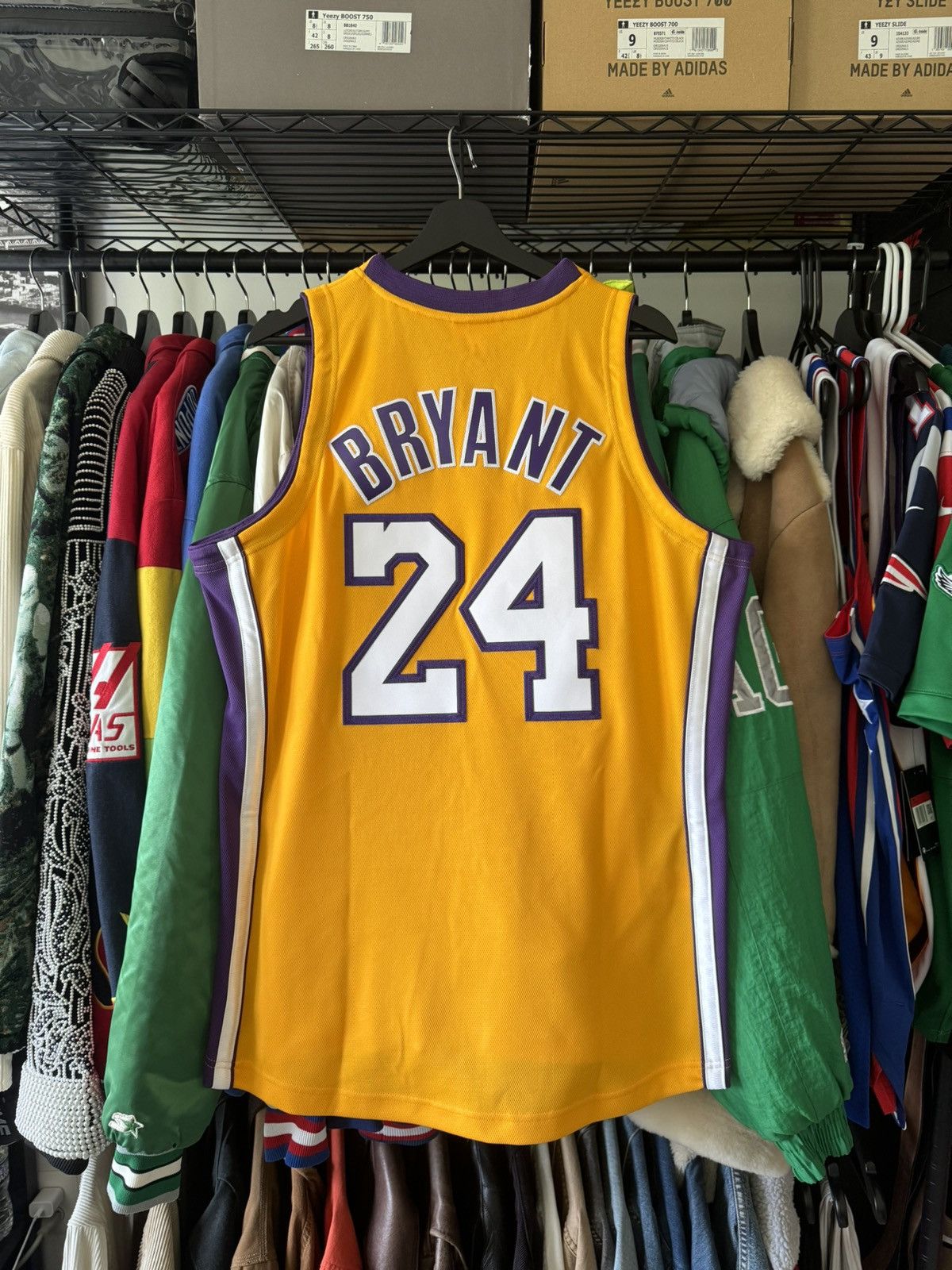 Mitchell & Ness × NBA Kobe Bryant Mitchell&Ness 2009-2010 Finals Authentic Jersey Size US L / EU 52-54 / 3 - 2 Thumbnail