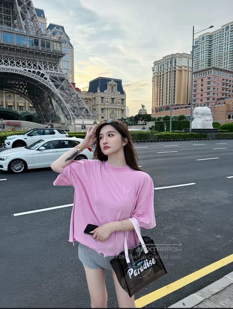 Balenciaga Balenciaga Pink graffiti short-sleeve Size US S / EU 44-46 / 1 - 2 Thumbnail