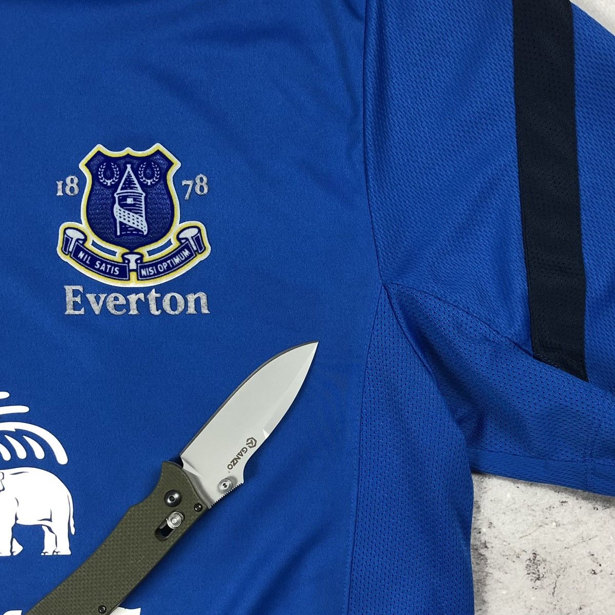 Nike Everton 2012-2013 Nike Training Jersey Size US L / EU 52-54 / 3 - 14 Thumbnail